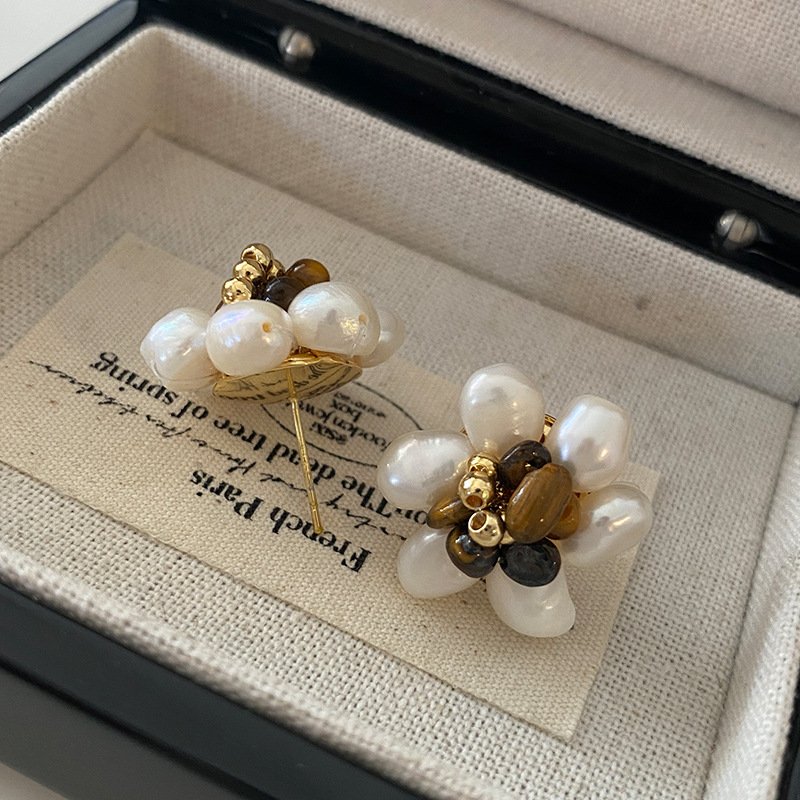 Vintage Black Agate & White Opal Jewelry Set - 18K Gold Plated Necklace, Ring & Earrings - Image 6