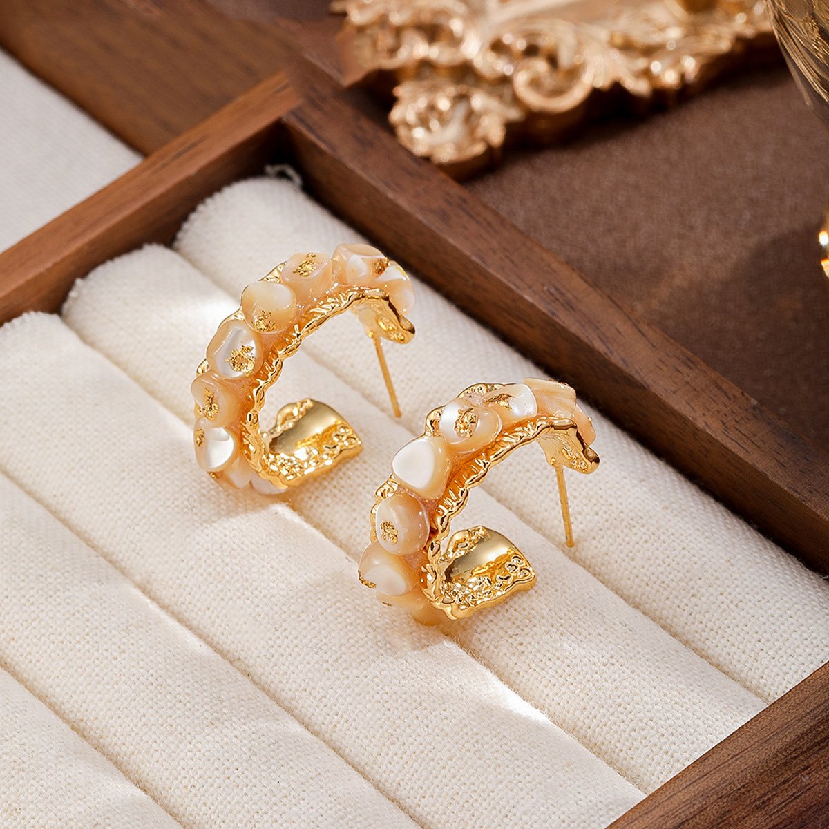 18K Gold Plated White Shell C-Shaped Hoop Earrings, Vintage Textured Half Hoop Stud Earrings for Women