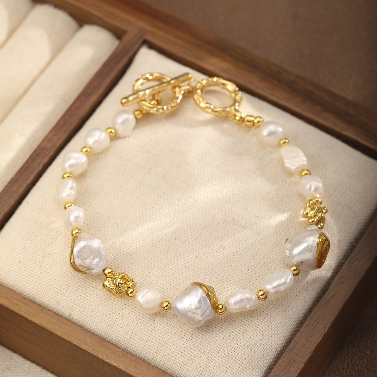 18K Gold Plated Baroque Pearl Toggle Bracelet, Handmade Irregular Pearl Beaded Bracelet for Women - Image 3